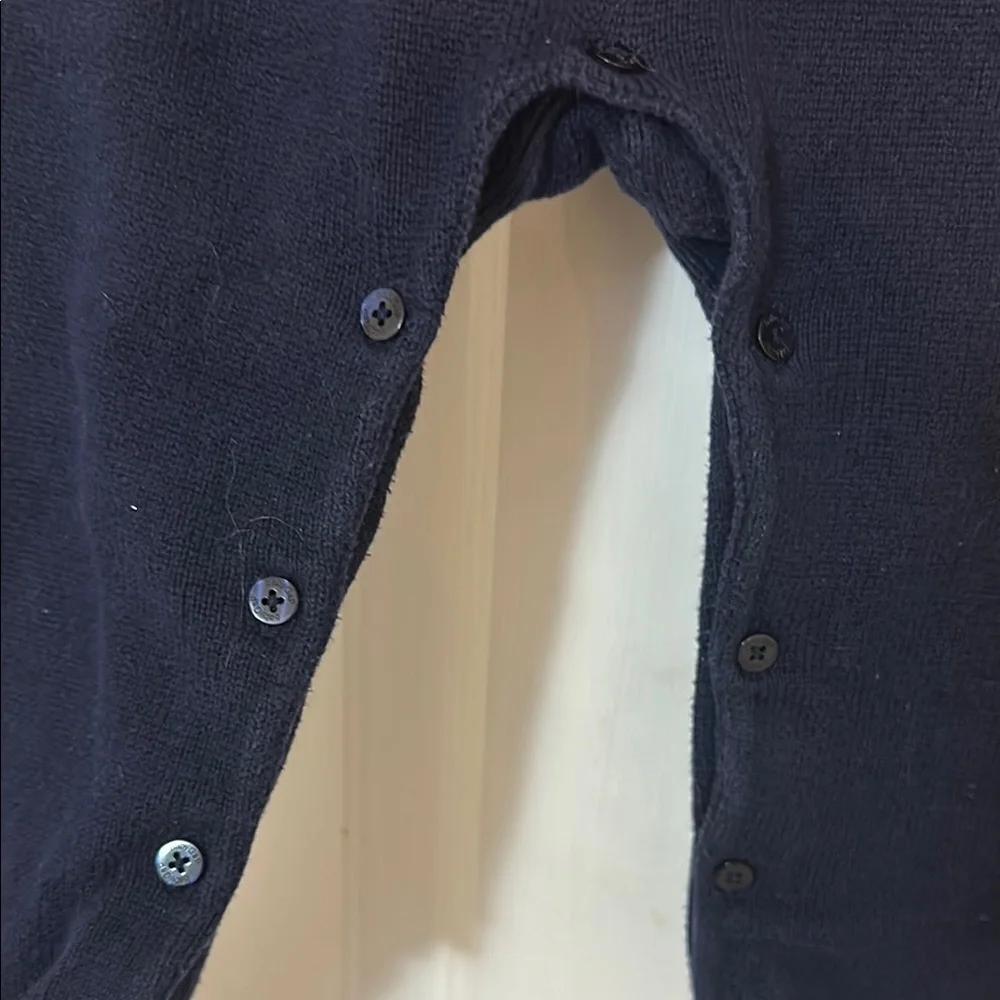 GAP cozy black